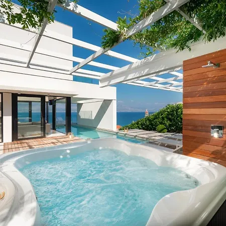 Sleeps 10 With Pool Air Con And Wifi Villa *