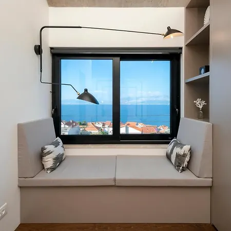 Villa Sleeps 10 With Pool Air Con And Wifi *